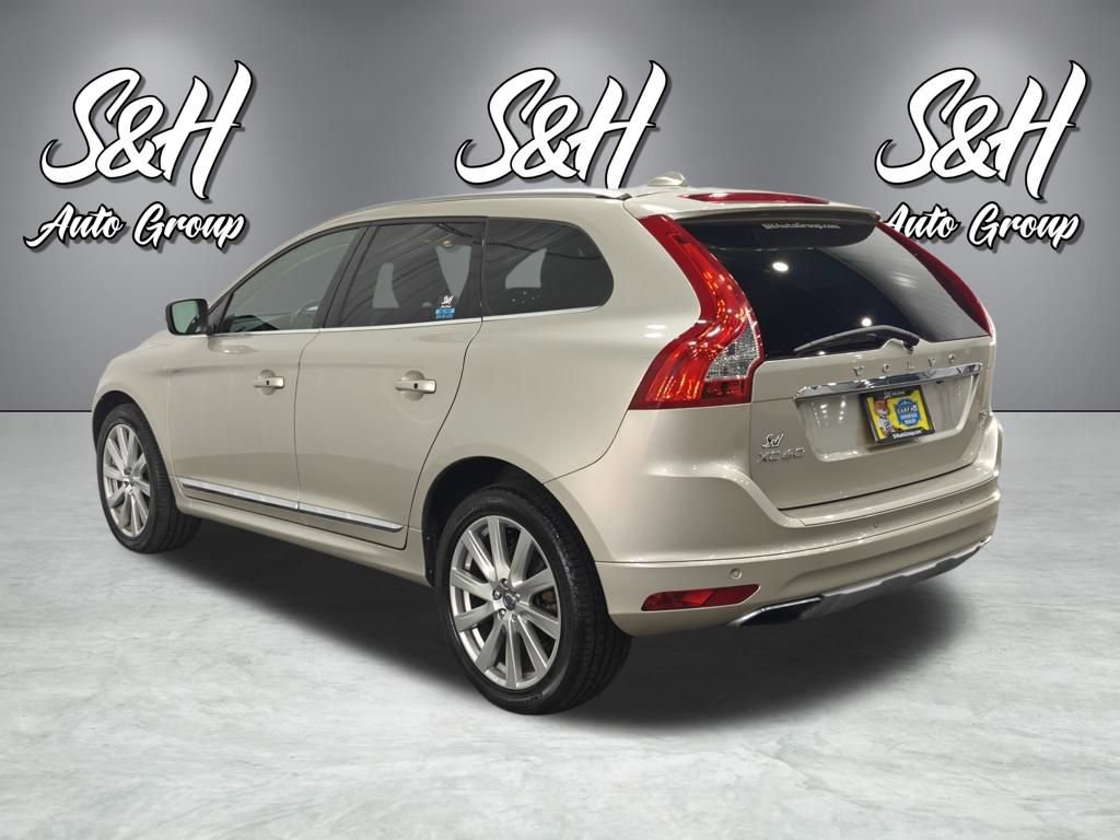 Used 2017 Volvo XC60 T5 Inscription w/ Preferred Option Package image 19