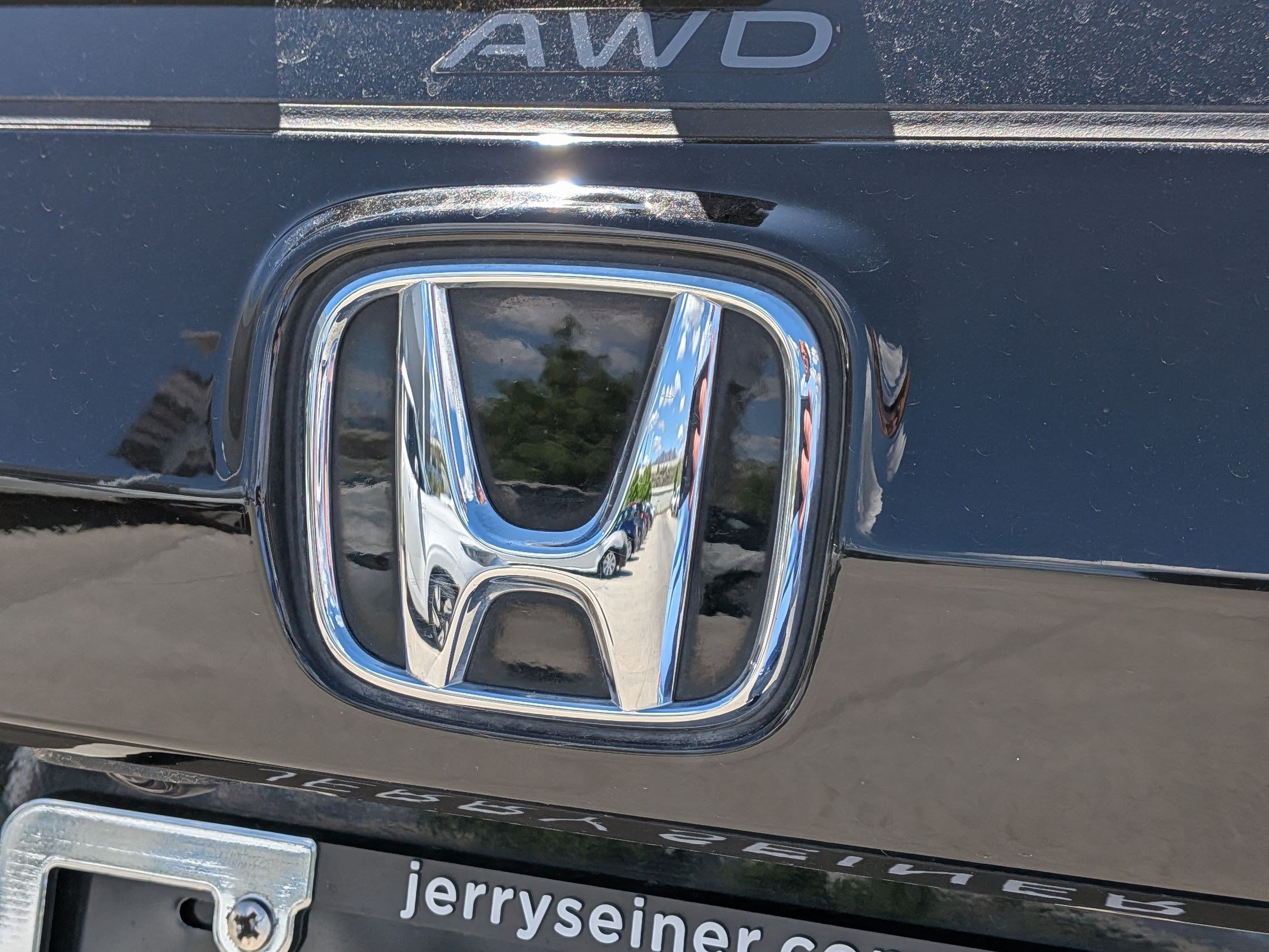 Used 2025 Honda CR-V LX image 13