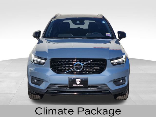 Used 2021 Volvo XC40 T5 R-Design w/ Climate Package image 2