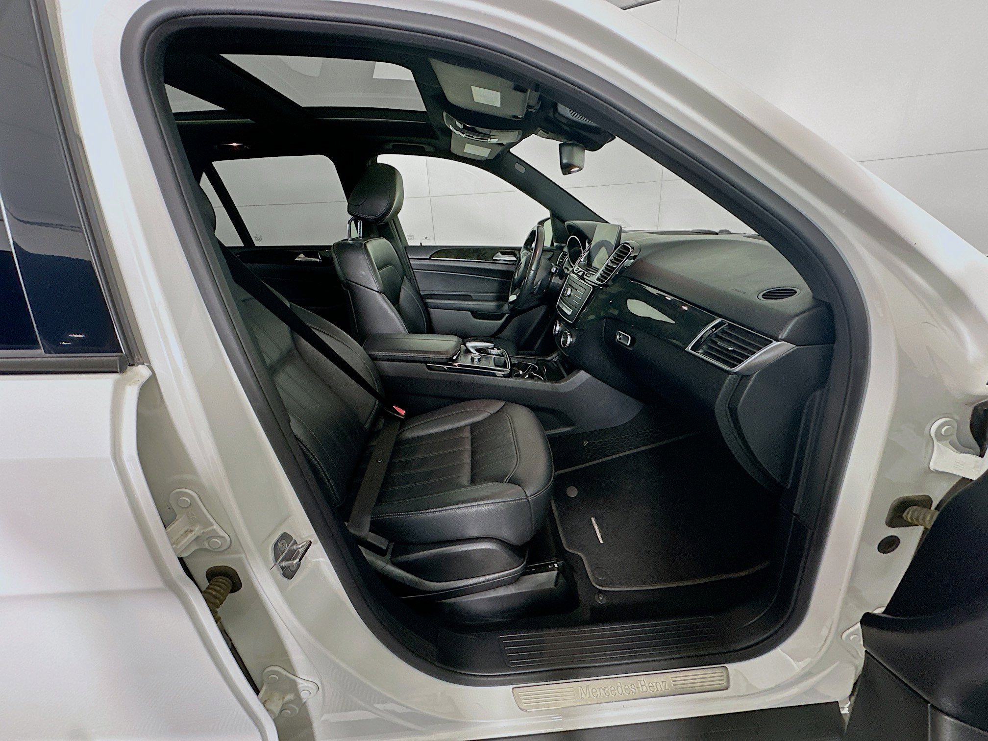 Used 2018 Mercedes-Benz GLE 350 image 33