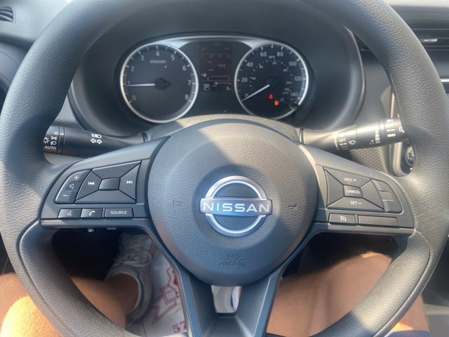 New 2025 Nissan Kicks Play S image 21