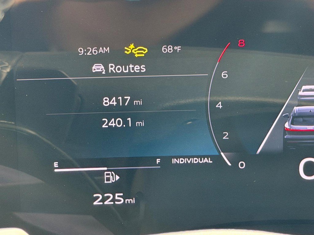 Used 2025 Audi Q5 Premium w/ Convenience Package image 20