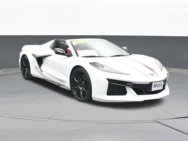Used 2024 Chevrolet Corvette Z06 RWD image 20