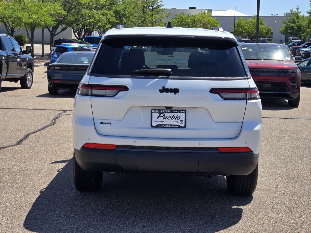 New 2026 Jeep Grand Cherokee L Altitude AWD/4WD image 4