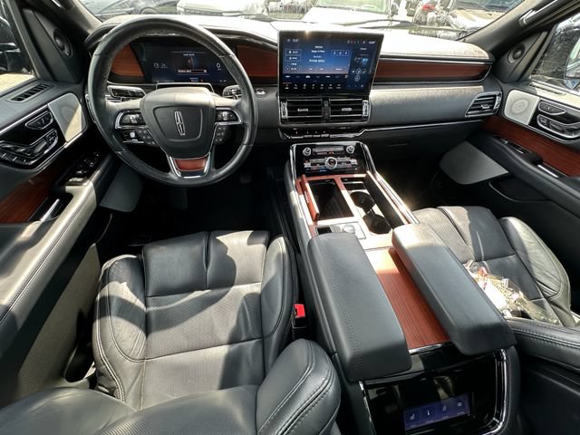 Used 2022 Lincoln Navigator Reserve AWD/4WD image 19