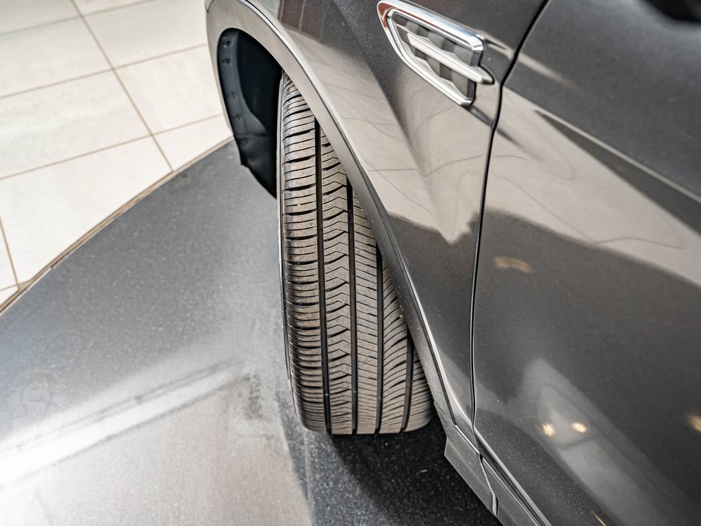 Used 2017 Ford Escape SE FWD image 39