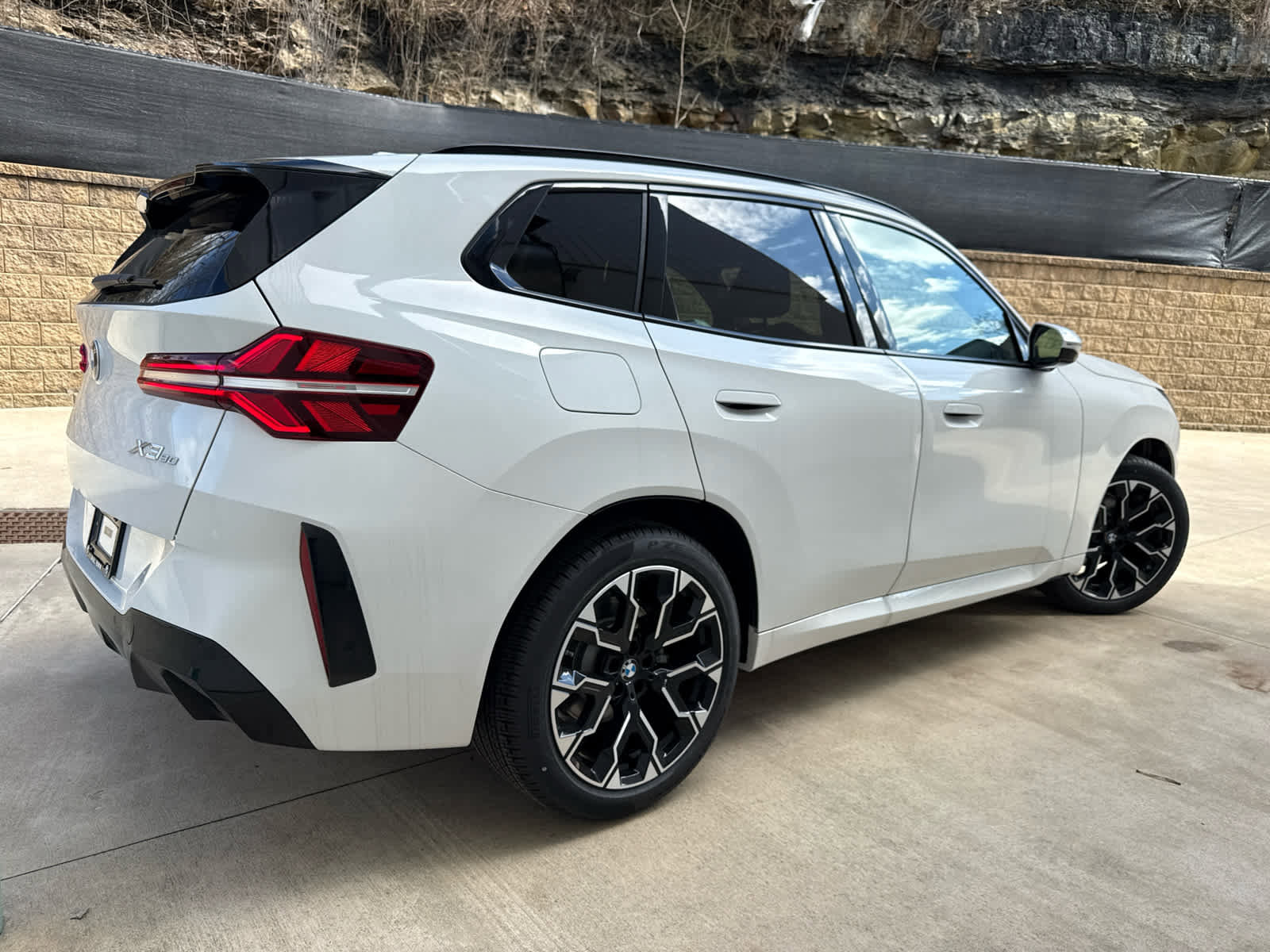 New 2026 BMW X3 xDrive30 w/ M Sport Package image 3