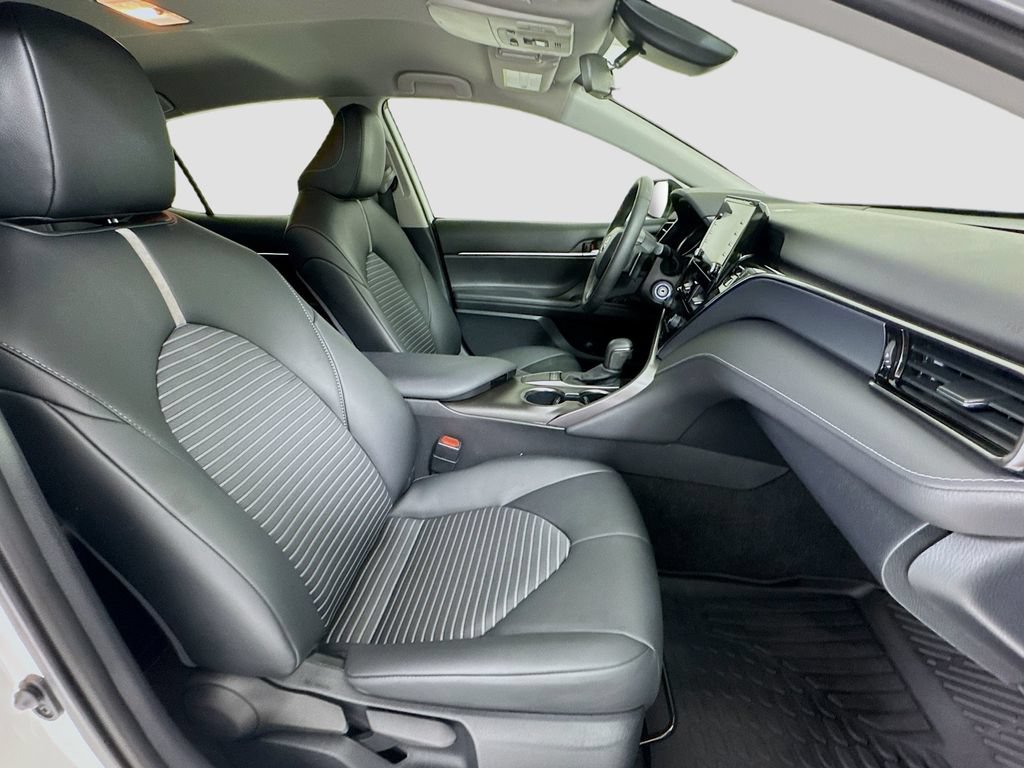 Used 2023 Toyota Camry SE FWD image 27