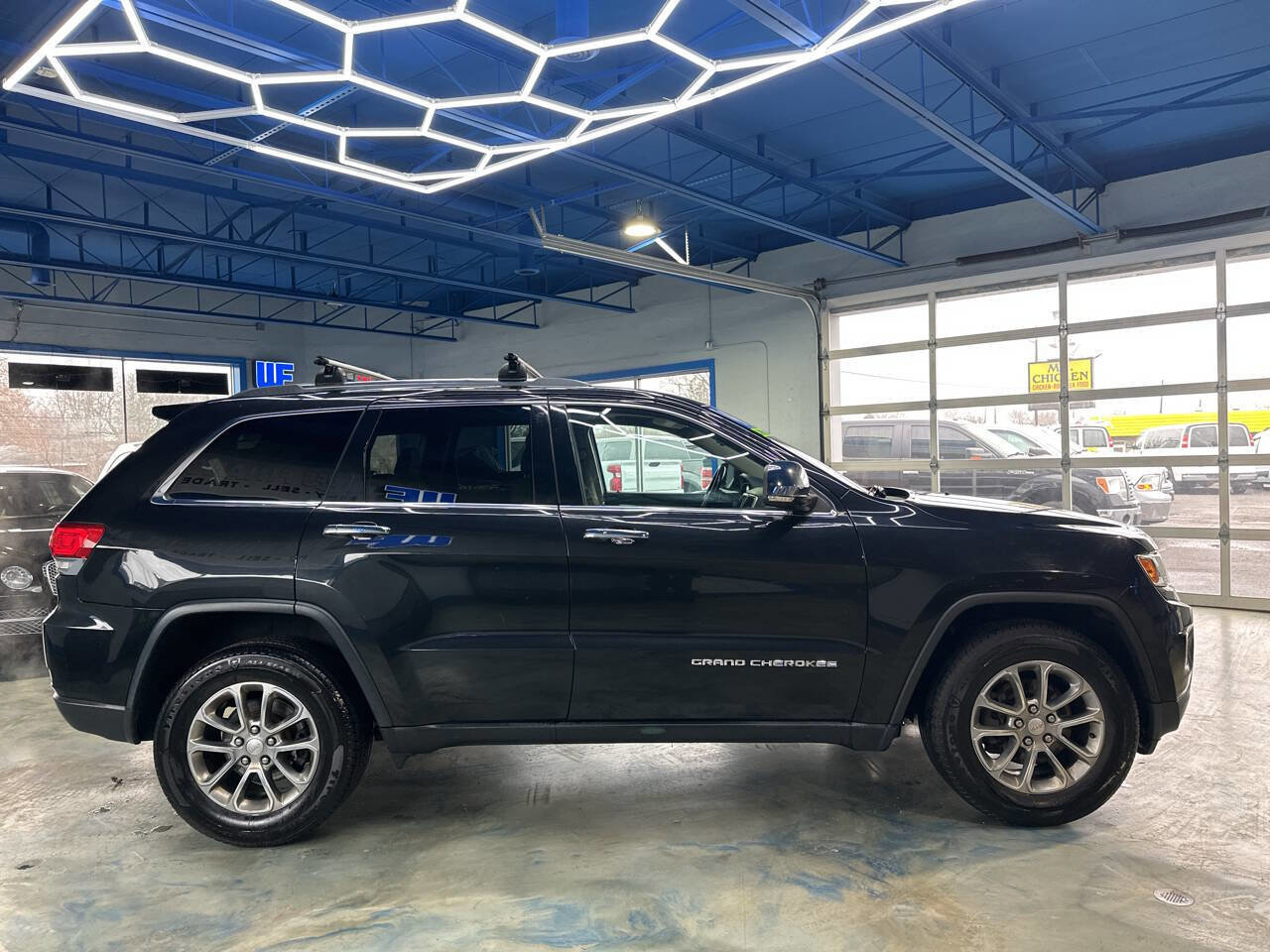 Used 2014 Jeep Grand Cherokee Limited image 12