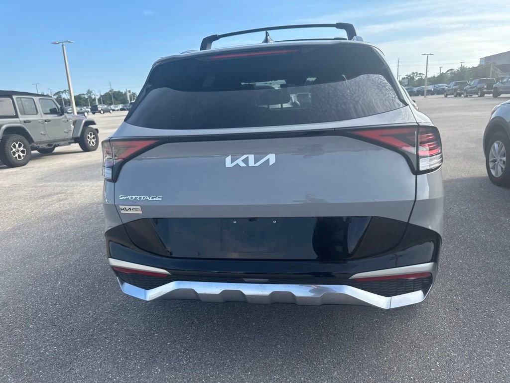 Certified 2024 Kia Sportage SX FWD image 4