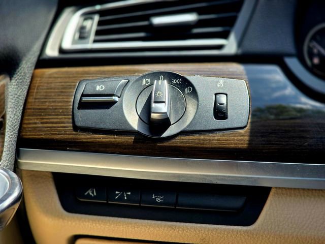 Used 2012 BMW ALPINA B7 image 31