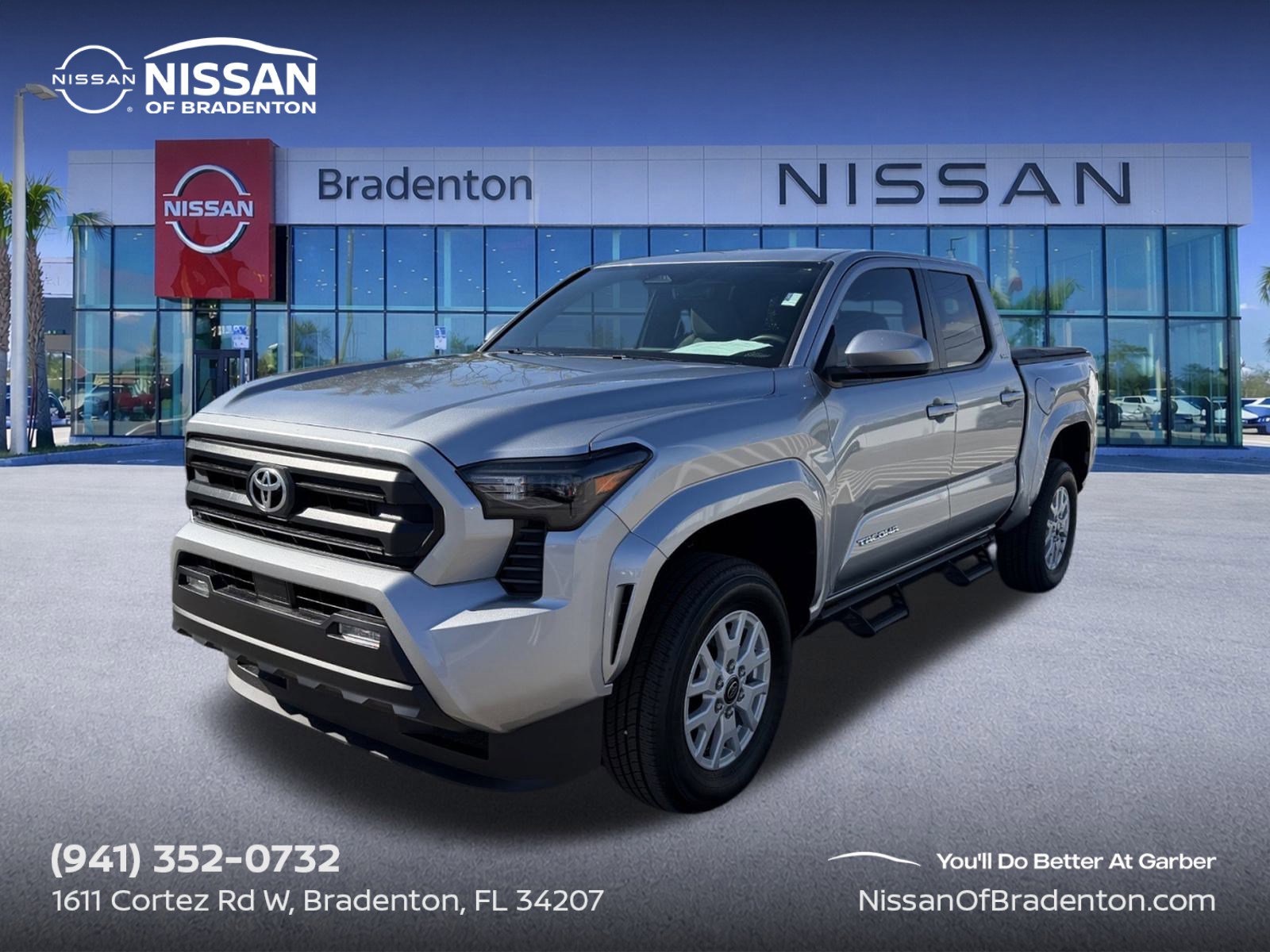 Used 2025 Toyota Tacoma SR5 image 1