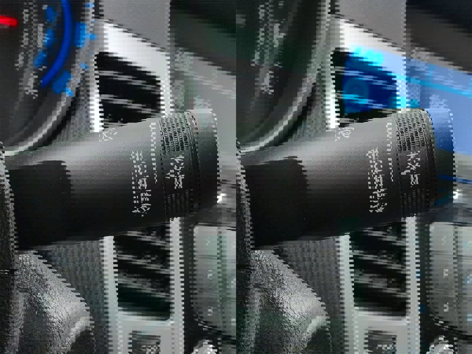 Used 2014 Chevrolet Cruze LT image 26