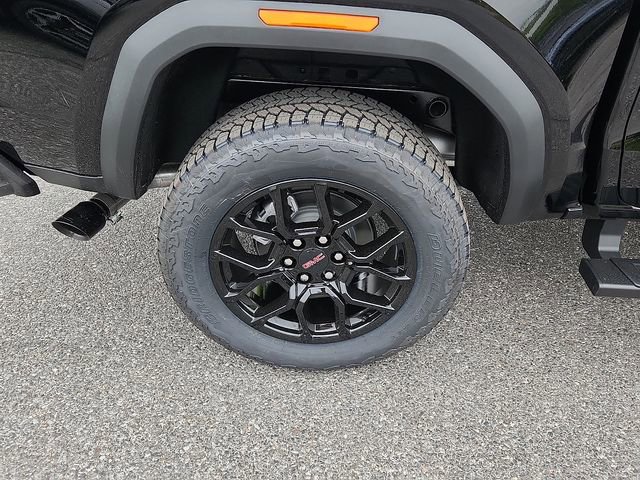 New 2026 GMC Canyon Denali w/ LPO, Denali Black Edition AWD/4WD image 5