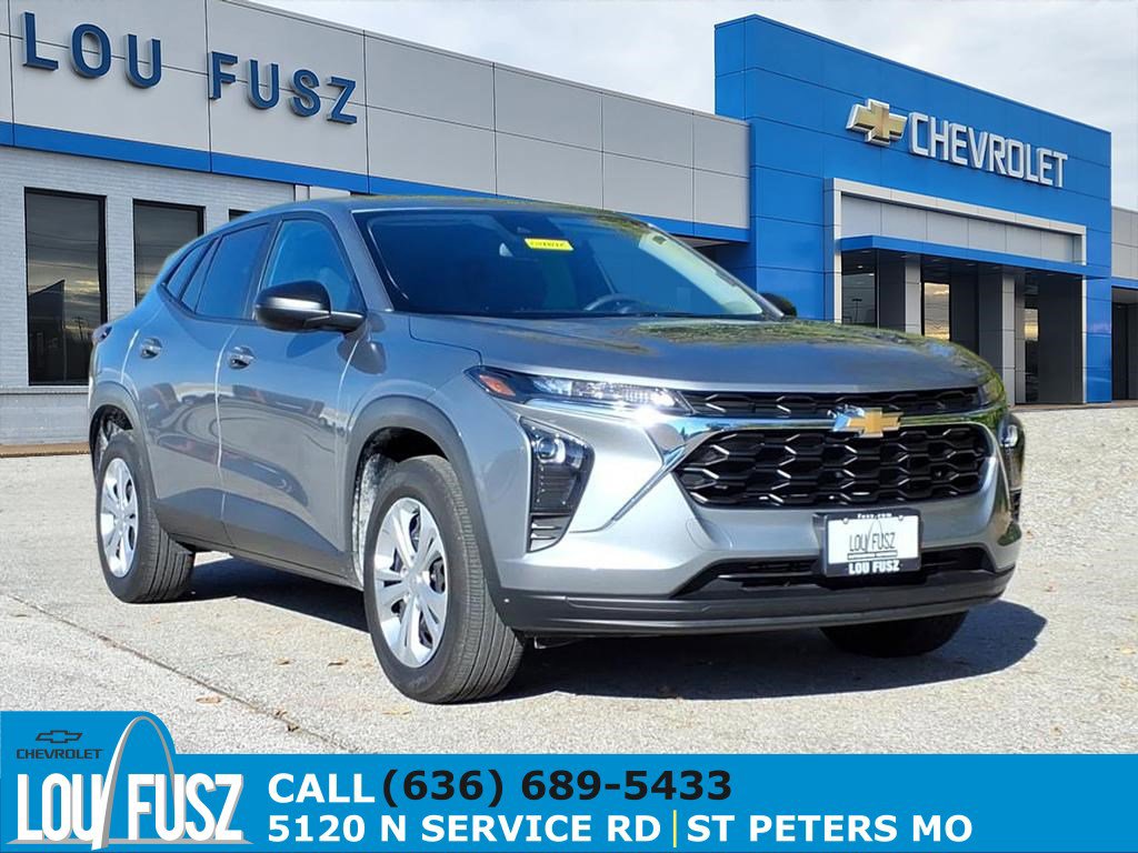Used 2025 Chevrolet Trax LS