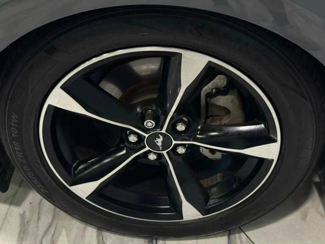 Used 2022 Ford Mustang EcoBoost image 30