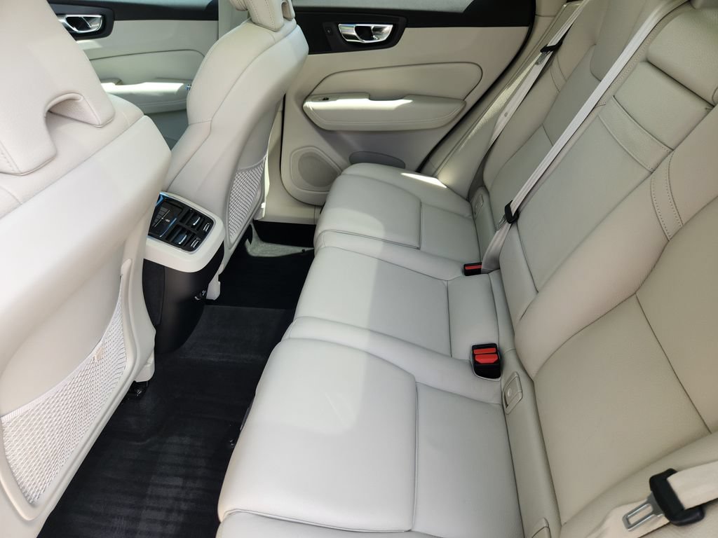 Used 2019 Volvo XC60 T6 Inscription w/ Protection Package Premier AWD/4WD image 19