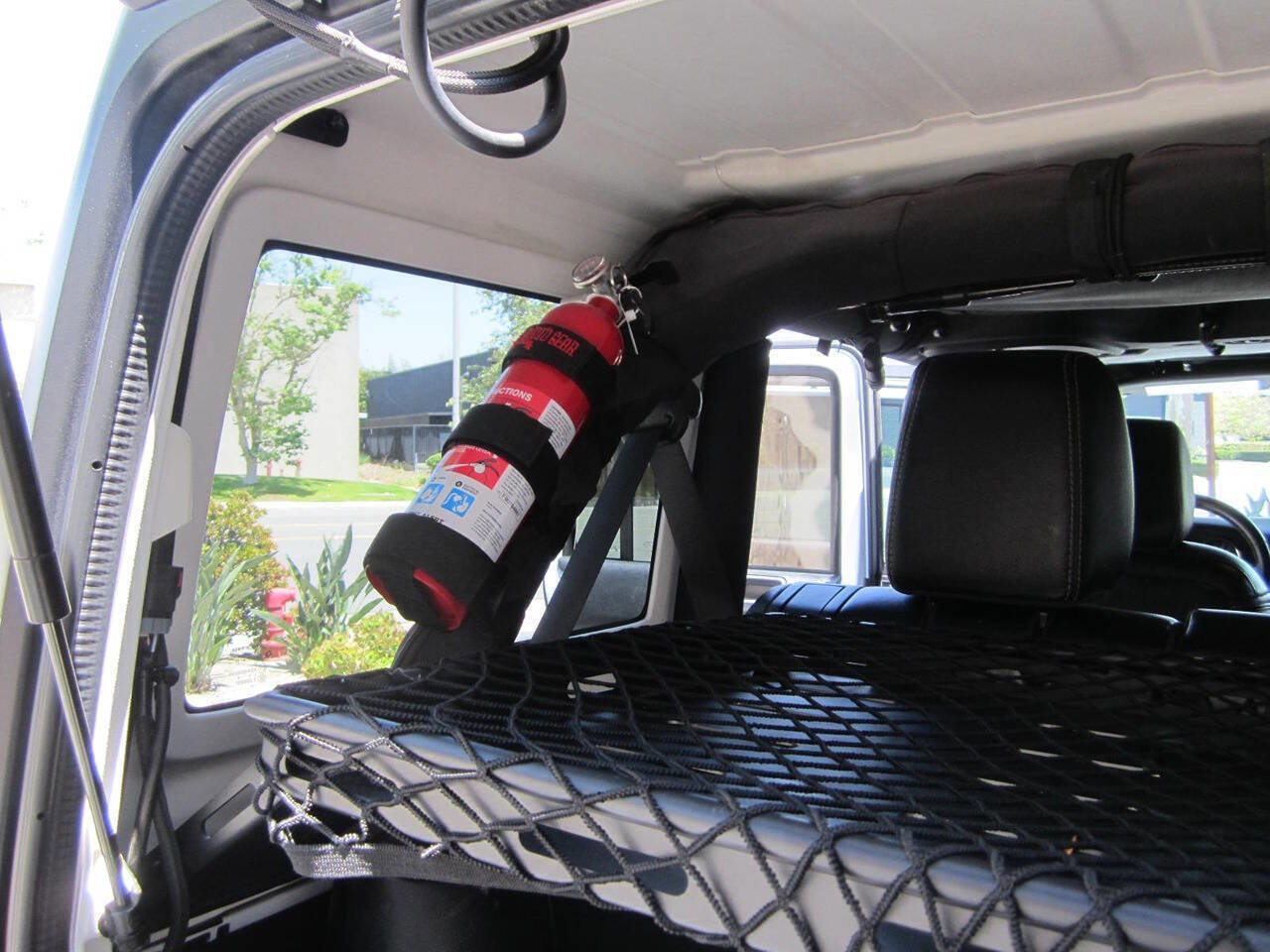 Used 2017 Jeep Wrangler Unlimited Rubicon AWD/4WD image 45