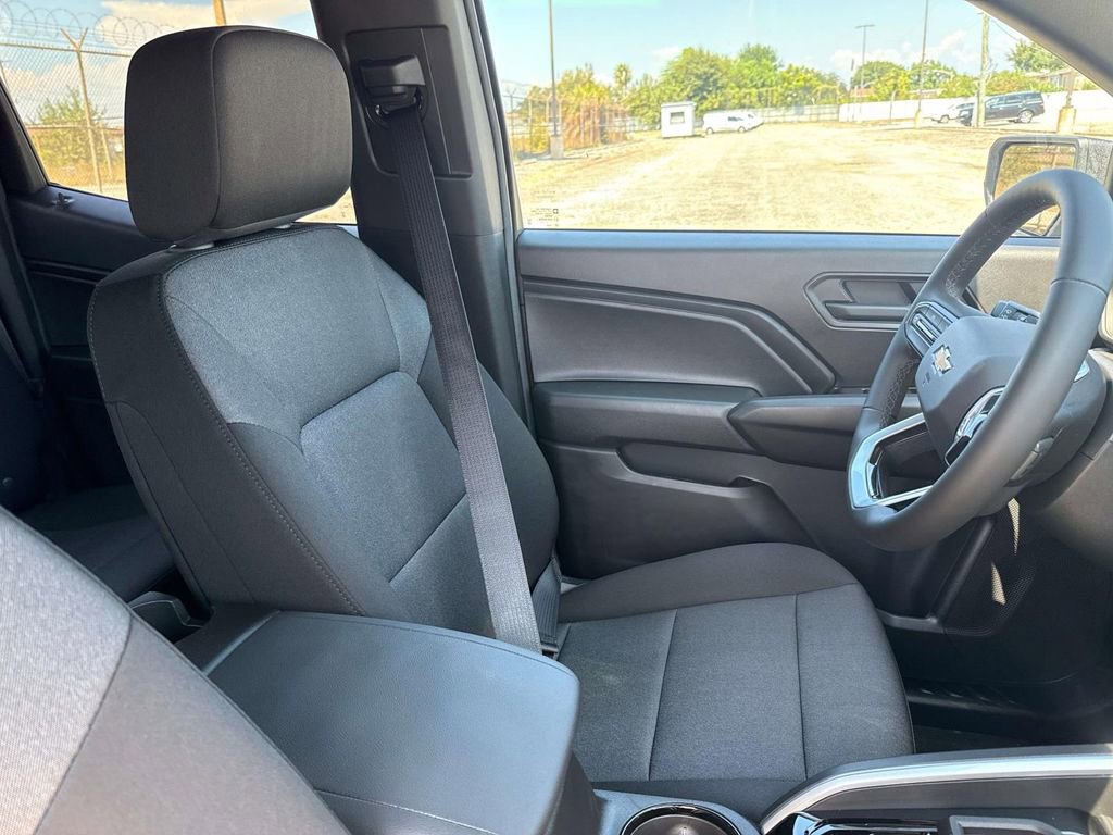 New 2026 Chevrolet Colorado W/T w/ WT Custom Package RWD image 9