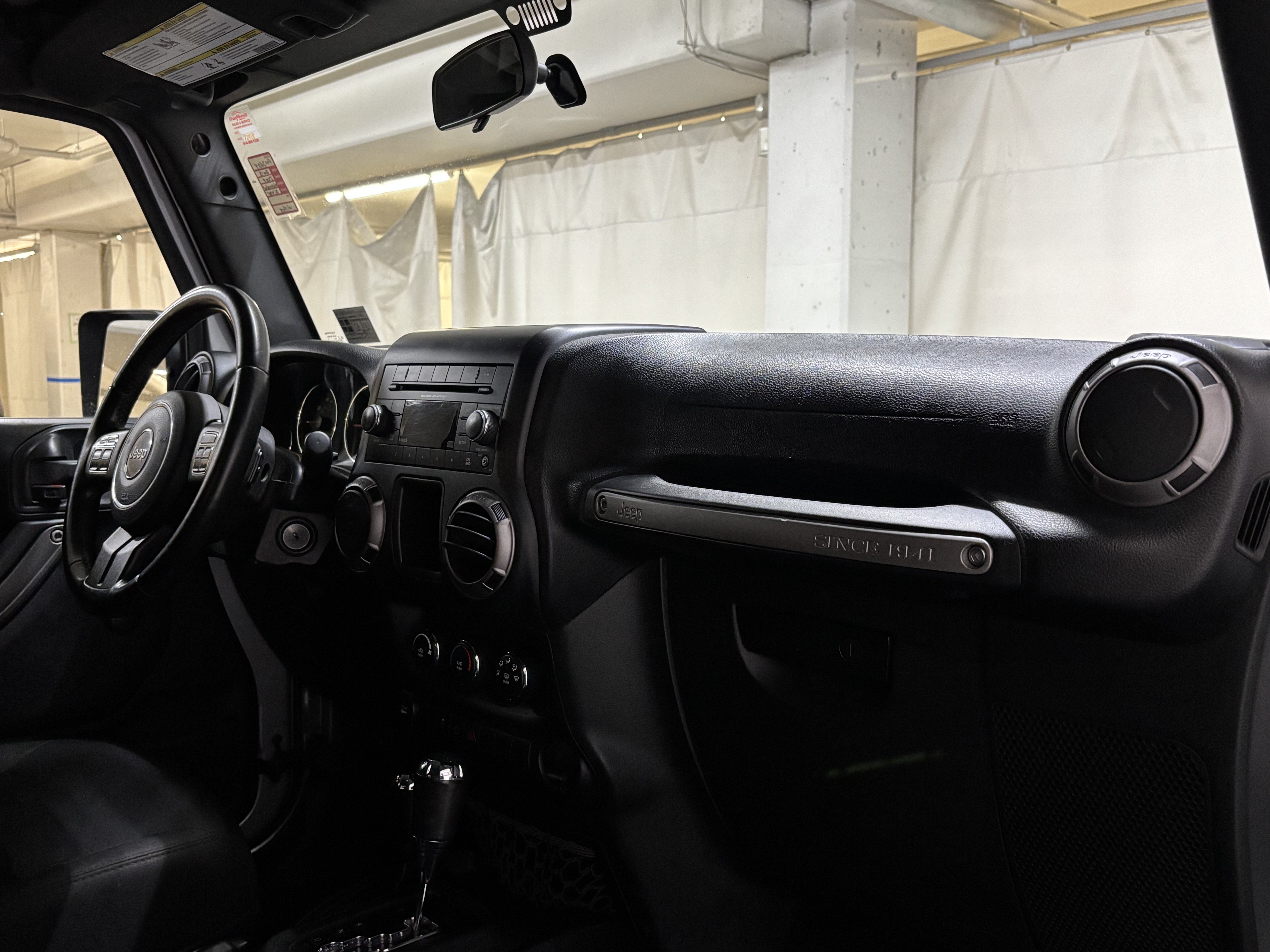 Used 2015 Jeep Wrangler Sport AWD/4WD image 16