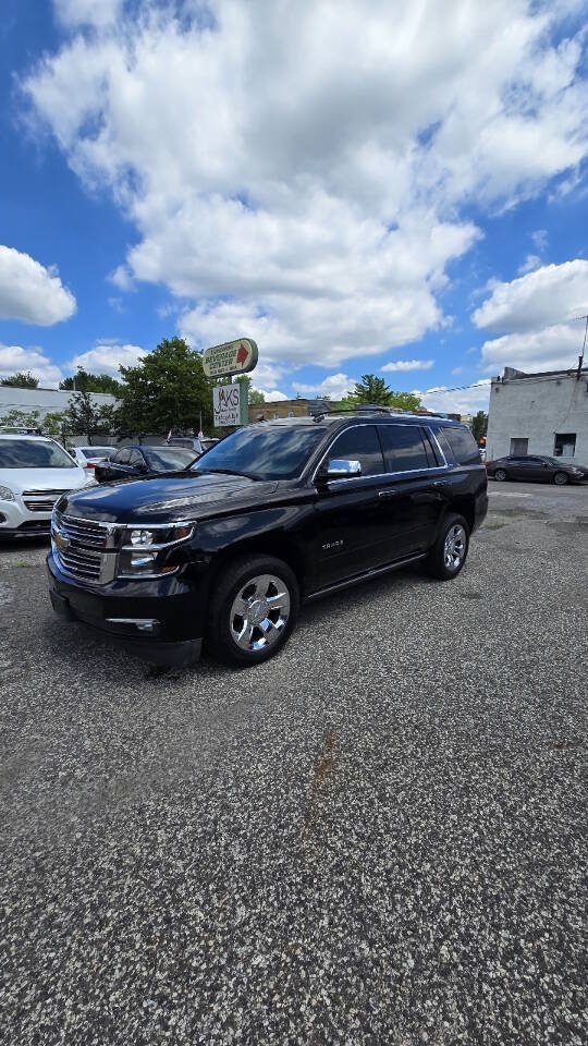 Used 2015 Chevrolet Tahoe LTZ AWD/4WD image 2