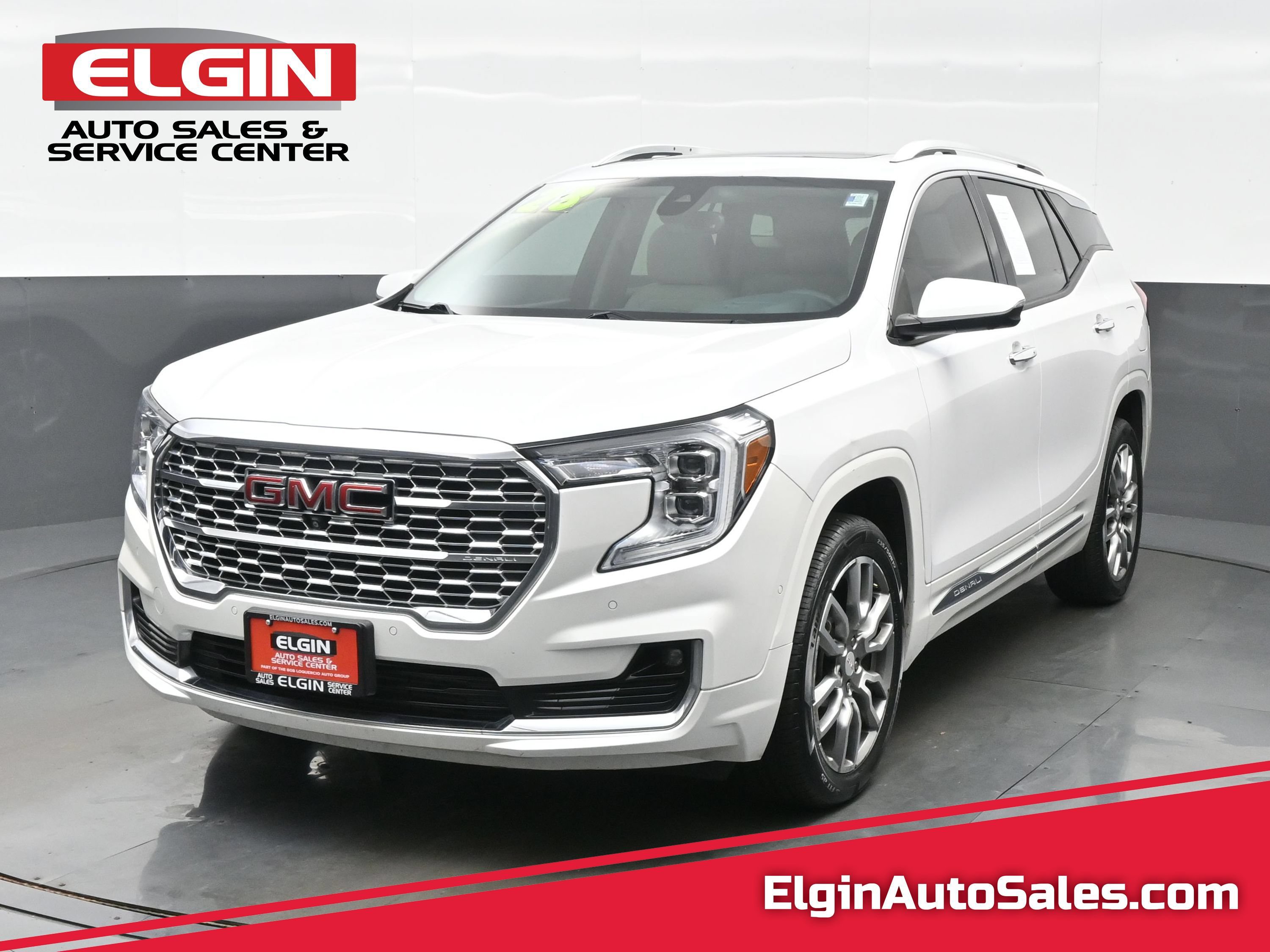 Used 2023 GMC Terrain Denali w/ Denali Premium Package