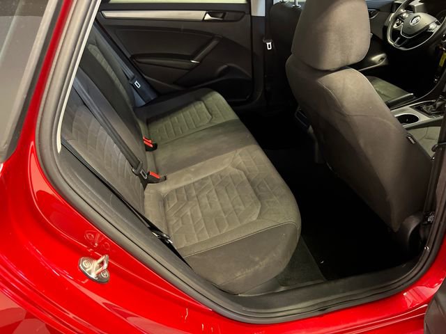 Used 2021 Volkswagen Passat 2.0T S FWD image 12