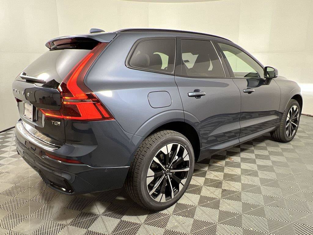 Certified 2026 Volvo XC60 T8 Plus w/ Protection Package Premier AWD/4WD image 8