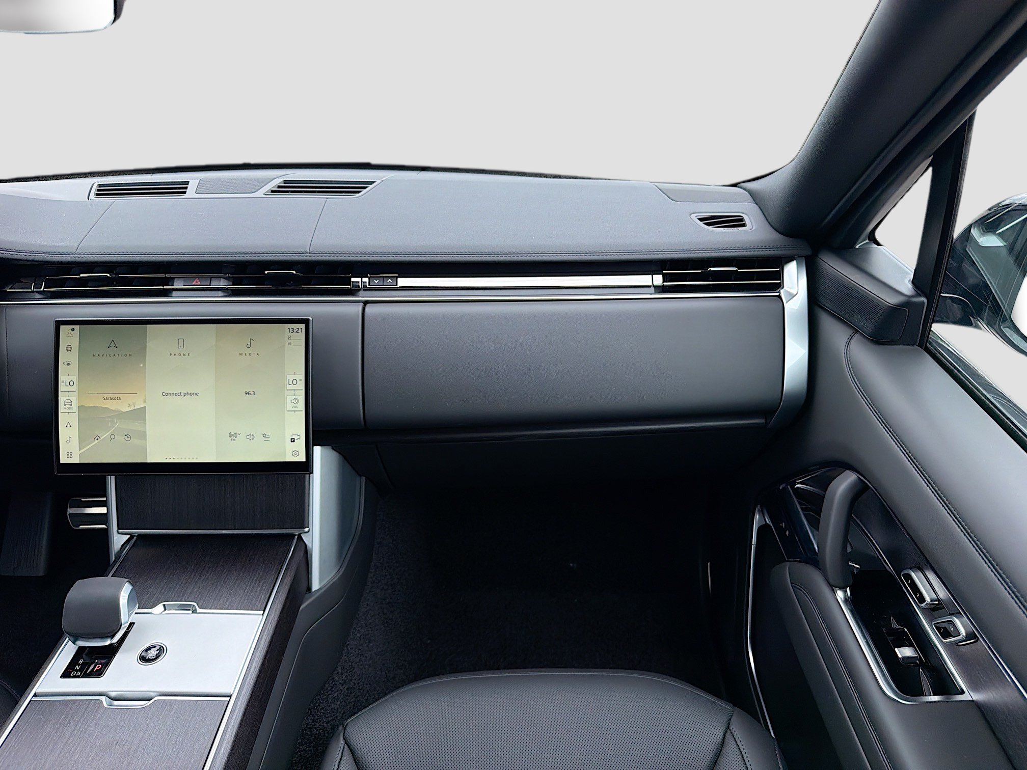 New 2026 Land Rover Range Rover SE AWD/4WD image 19