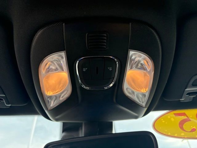 Used 2025 Jeep Compass Limited image 21