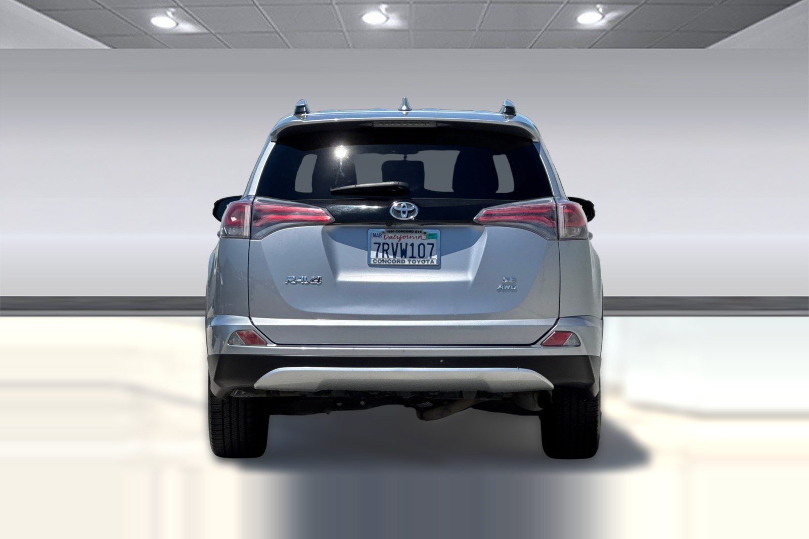 Used 2016 Toyota RAV4 SE AWD/4WD image 9