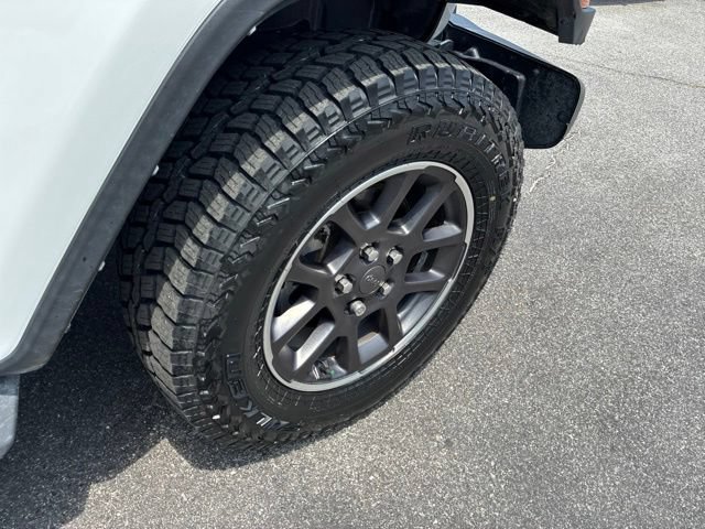Used 2021 Jeep Gladiator Overland w/ Trailer Tow Package AWD/4WD image 16