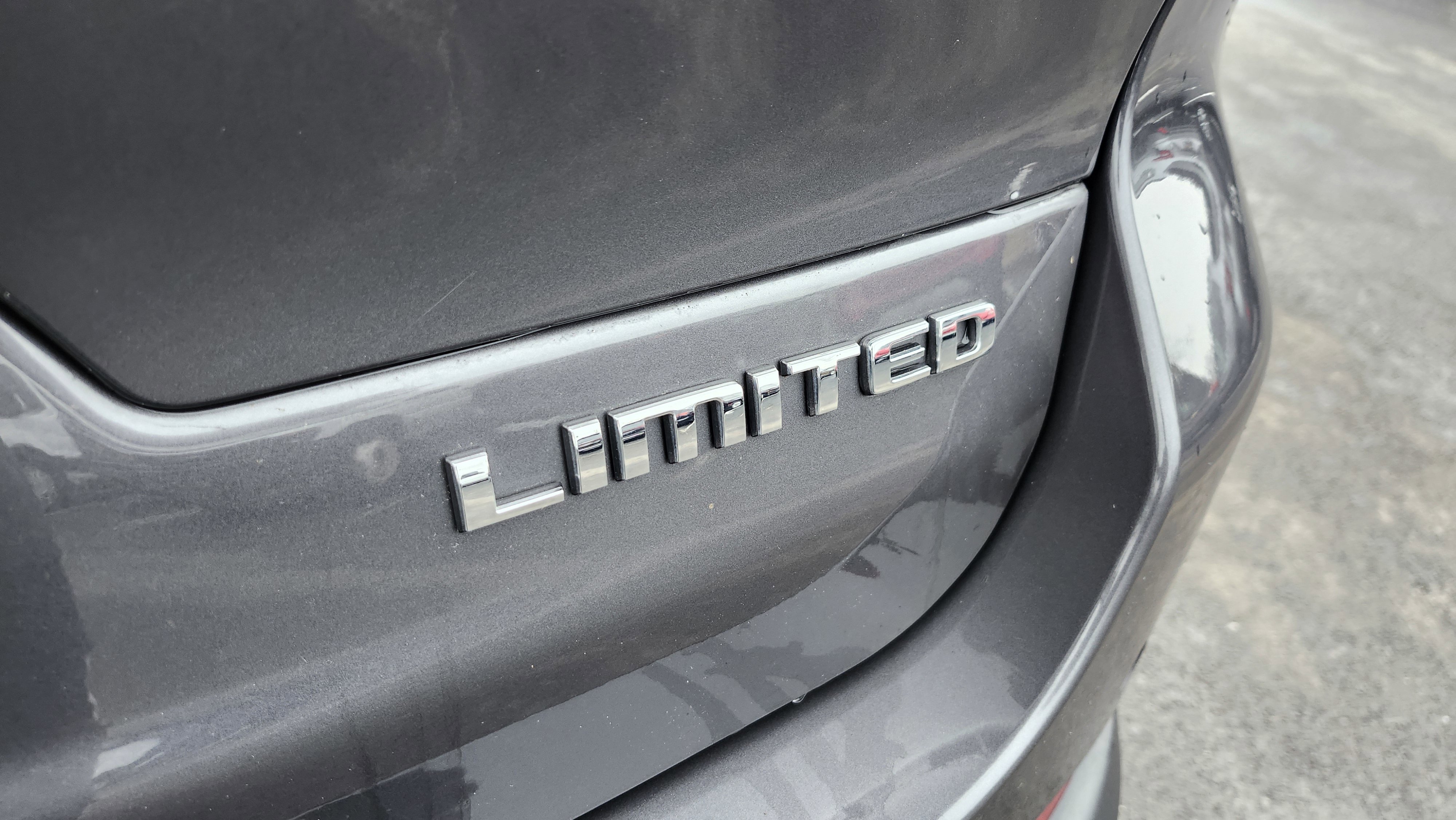 Used 2023 Jeep Grand Cherokee L Limited image 23