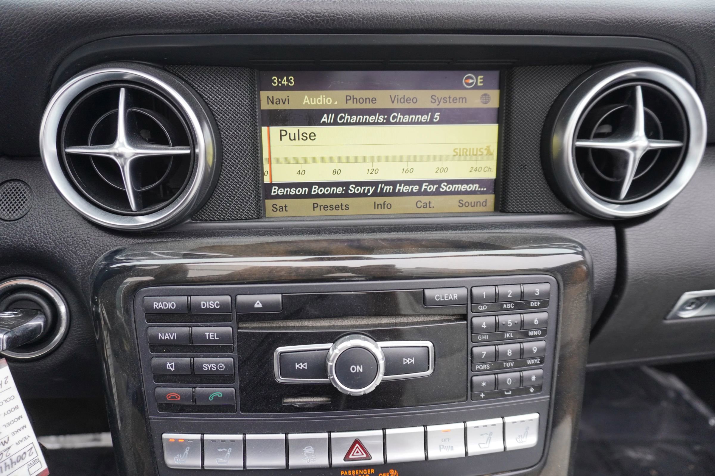 Used 2012 Mercedes-Benz SLK 350 image 14