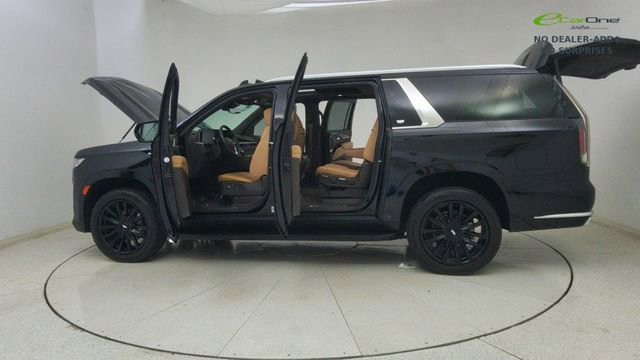 Used 2023 Cadillac Escalade ESV Premium Luxury image 80