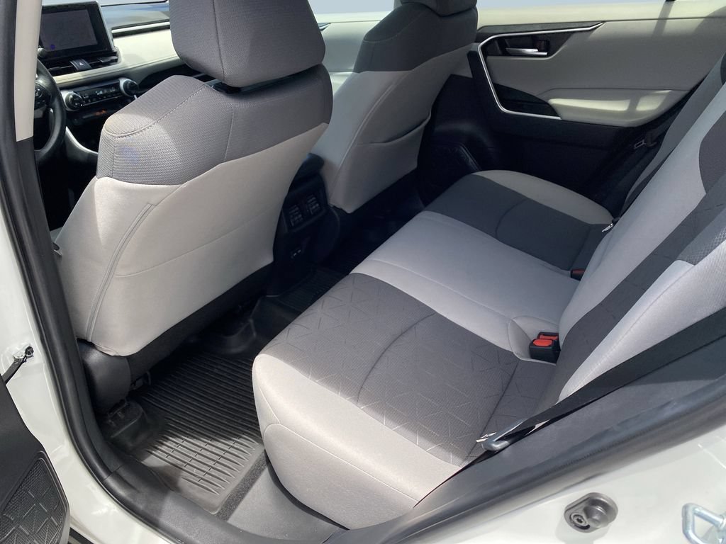 Used 2023 Toyota RAV4 XLE w/ Convenience Package FWD image 28