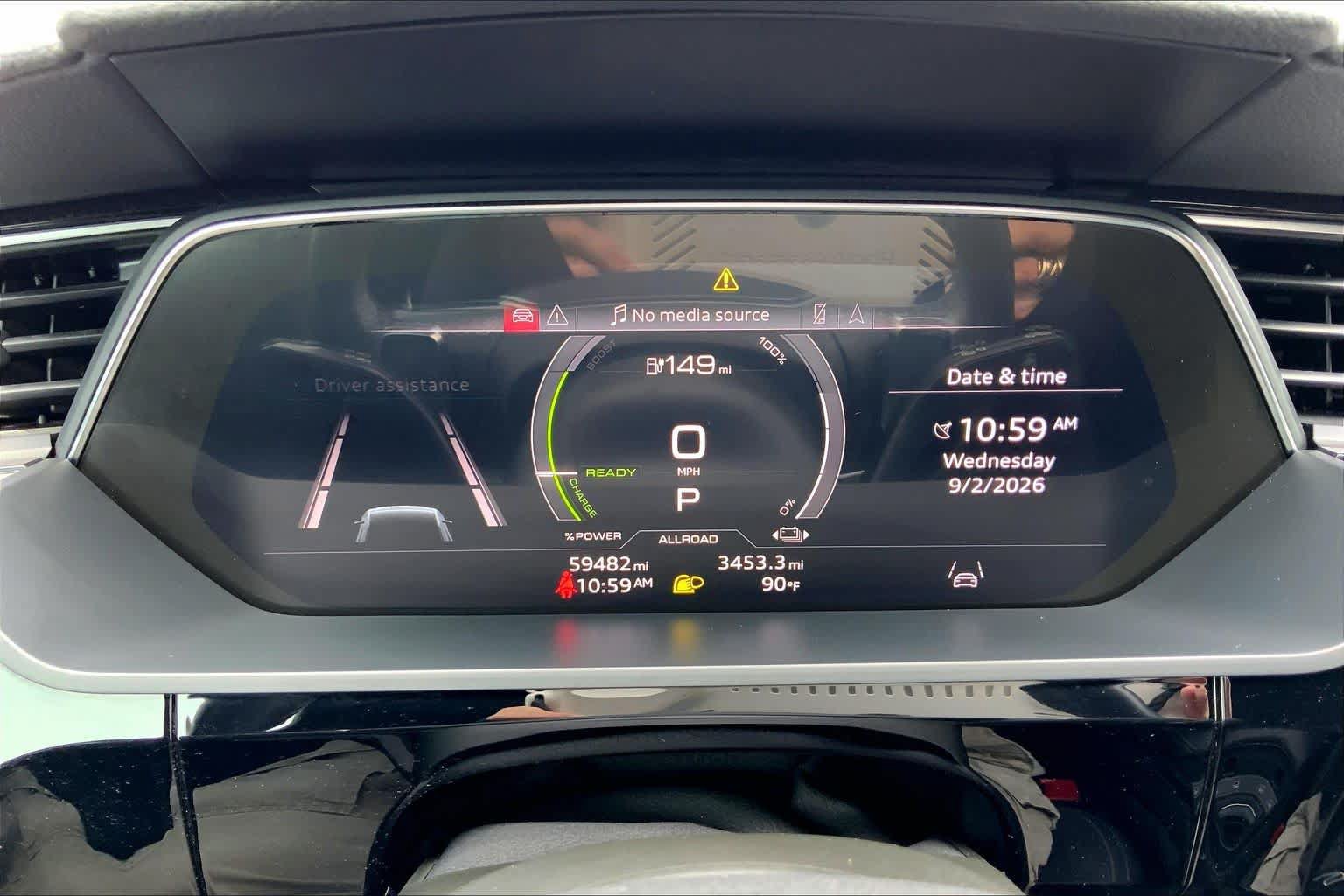 Used 2022 Audi e-tron Premium Plus w/ Premium Plus Package AWD/4WD image 25