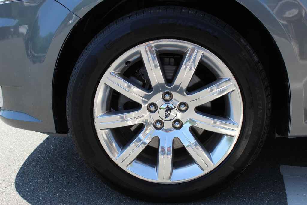 Used 2009 Ford Flex Limited image 32