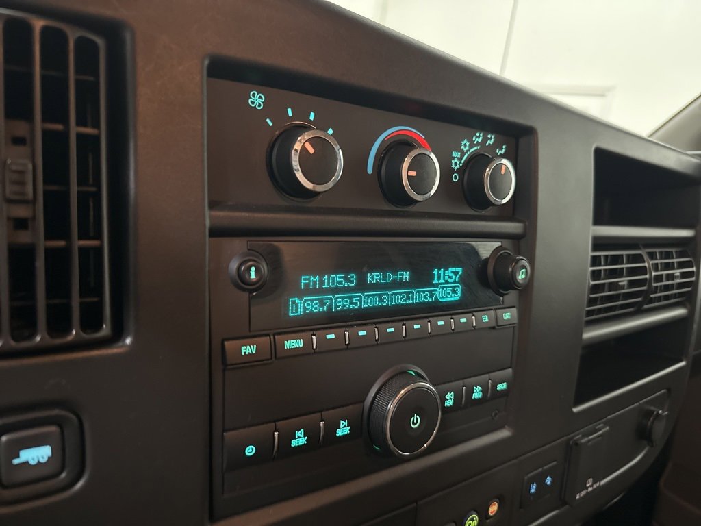 Used 2020 Chevrolet Express 2500 image 42