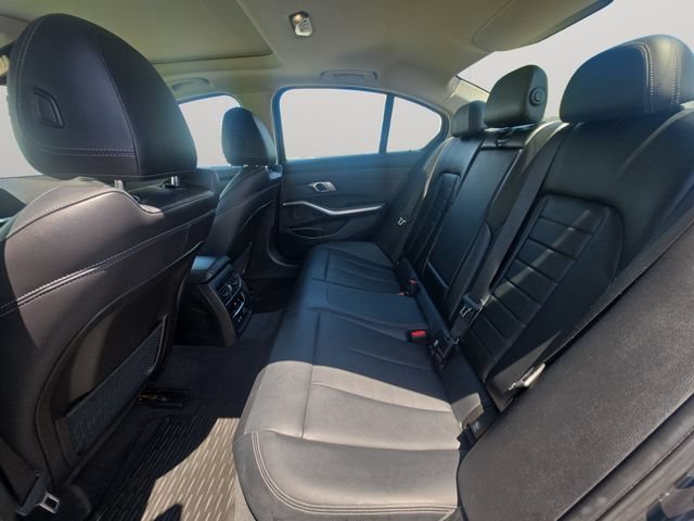 Used 2019 BMW 330i xDrive Sedan AWD/4WD image 12