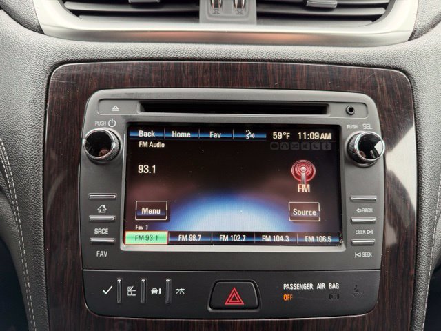 Used 2017 Chevrolet Traverse LT FWD image 40