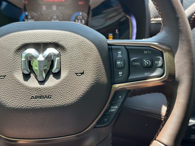New 2026 RAM 2500 Limited AWD/4WD image 19