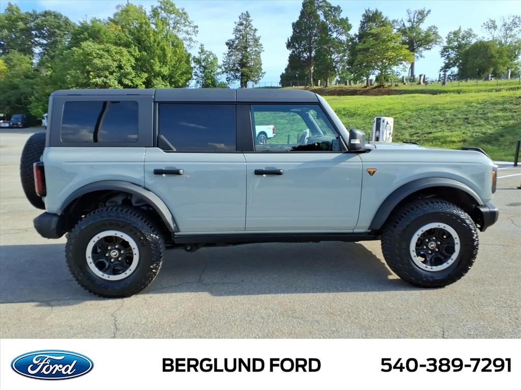 Used 2022 Ford Bronco Badlands w/ Sasquatch Package AWD/4WD image 4