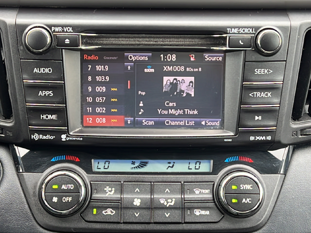 Used 2018 Toyota RAV4 XLE FWD image 17