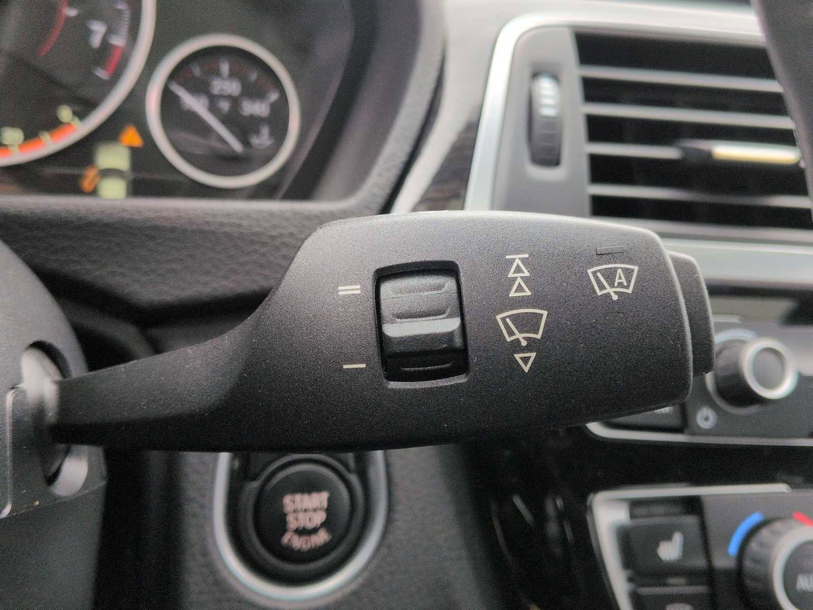 Used 2017 BMW 340i xDrive 340i xDrive image 27