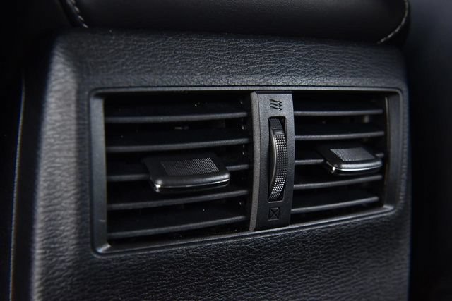 Used 2025 Mitsubishi Outlander SE AWD/4WD image 26