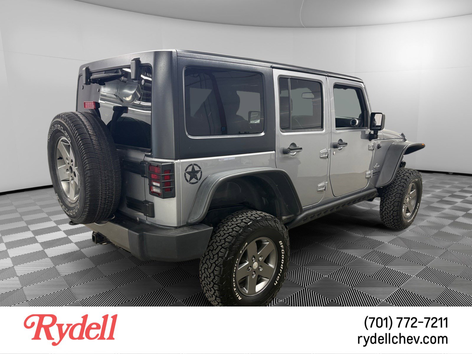 Used 2013 Jeep Wrangler Unlimited Sport AWD/4WD image 5