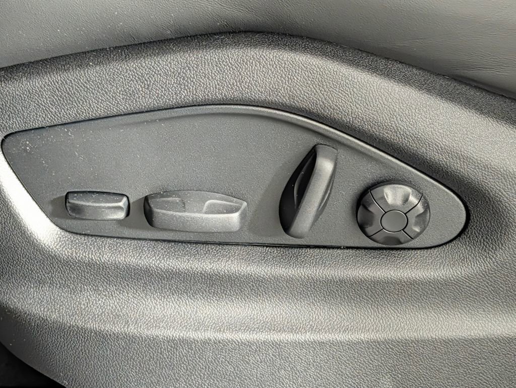 New 2026 Porsche Cayenne Coupe image 29