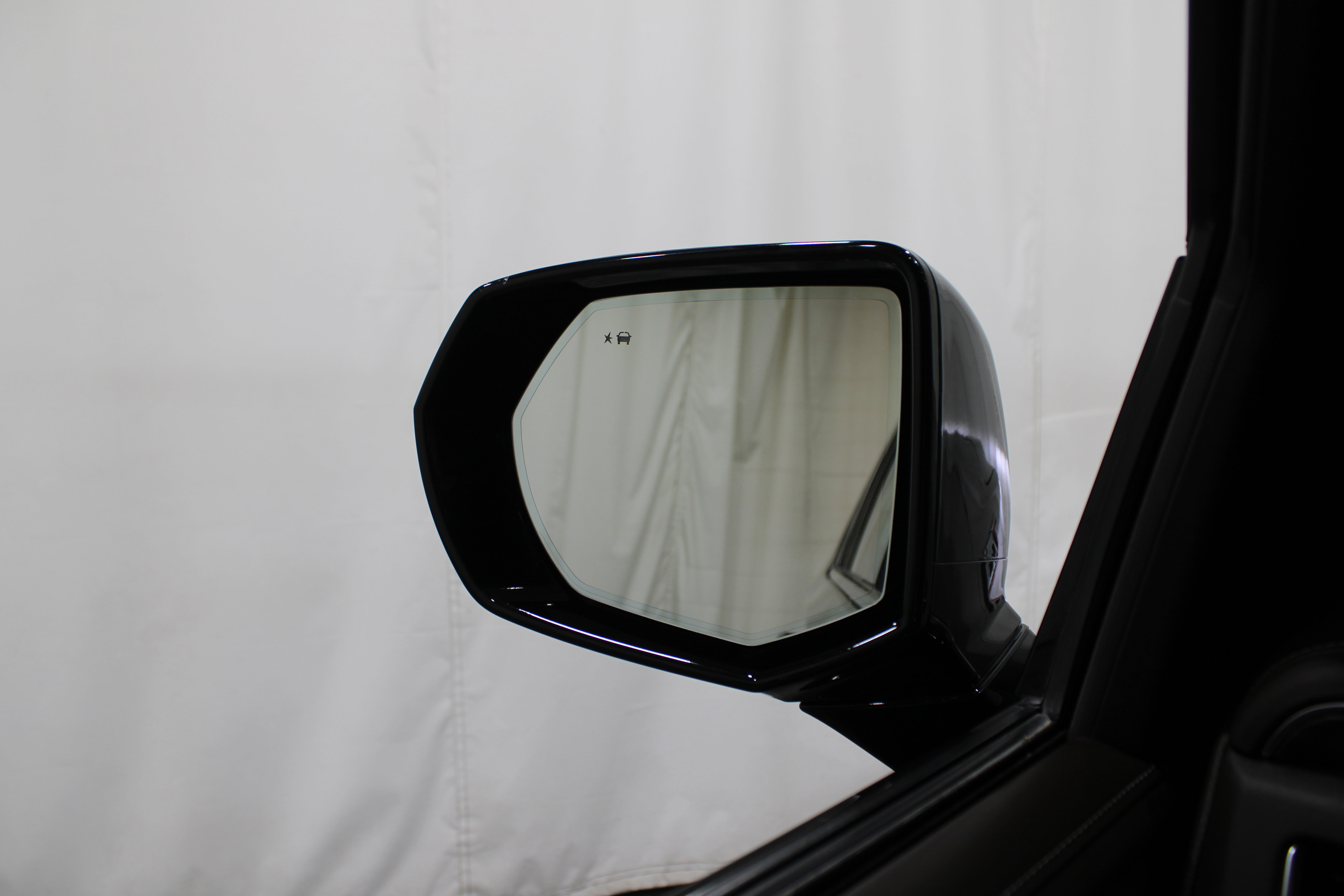 Used 2024 Chevrolet Suburban Z71 w/ Luxury Package image 13