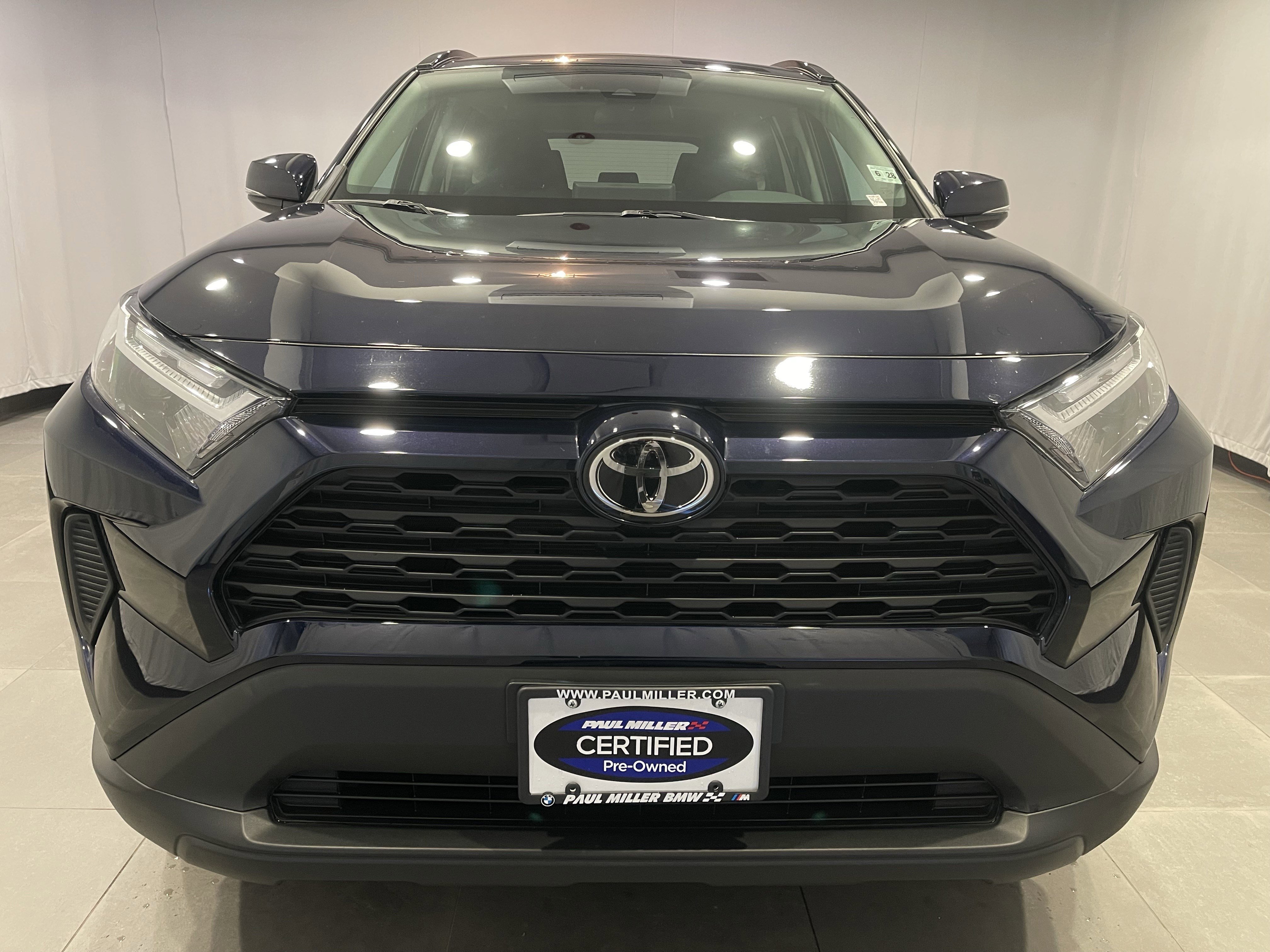 Used 2023 Toyota RAV4 XLE video 2